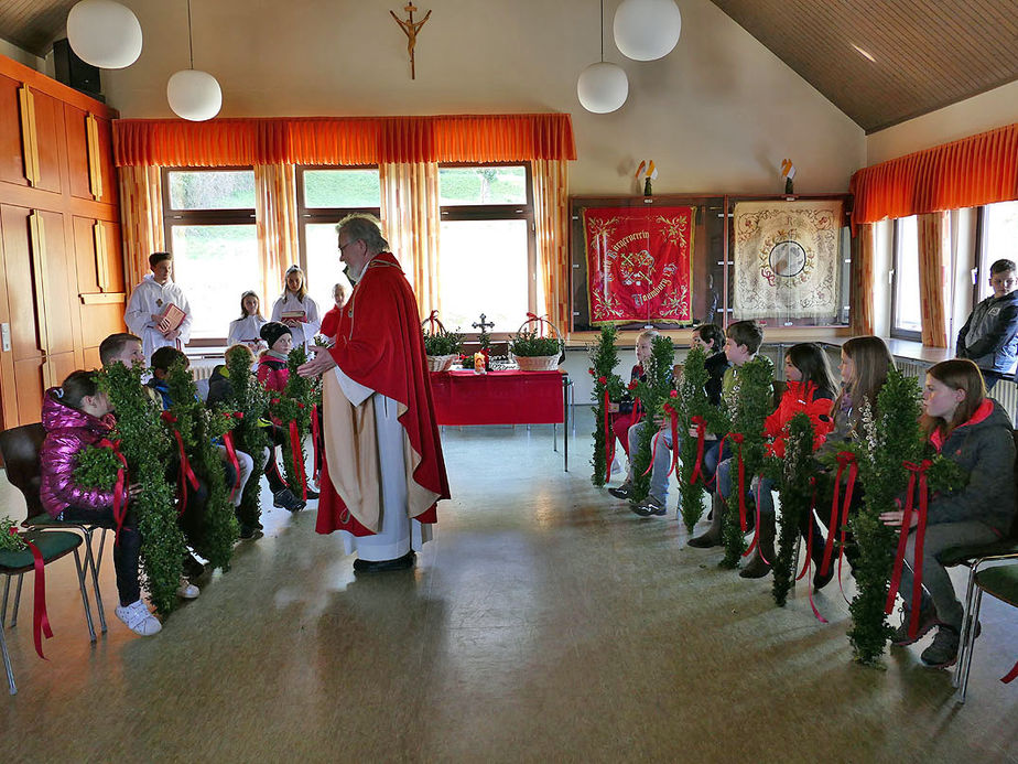 Palmsontag in Naumburg - Beginn der Heiligen Woche (Foto: Karl-Franz Thiede)